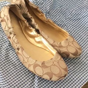 Coach flats